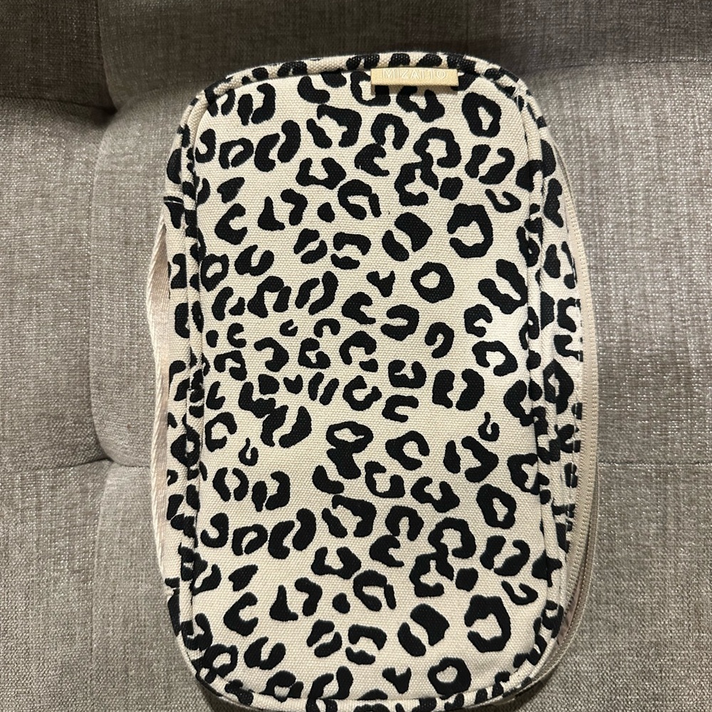 Leopard Print Jewelry Holder